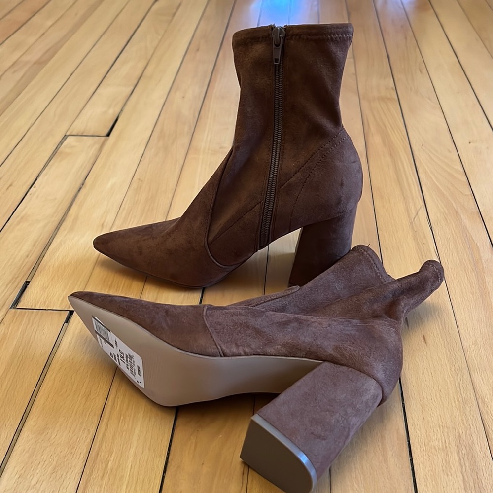 NWT Steve Madden suede sock boot